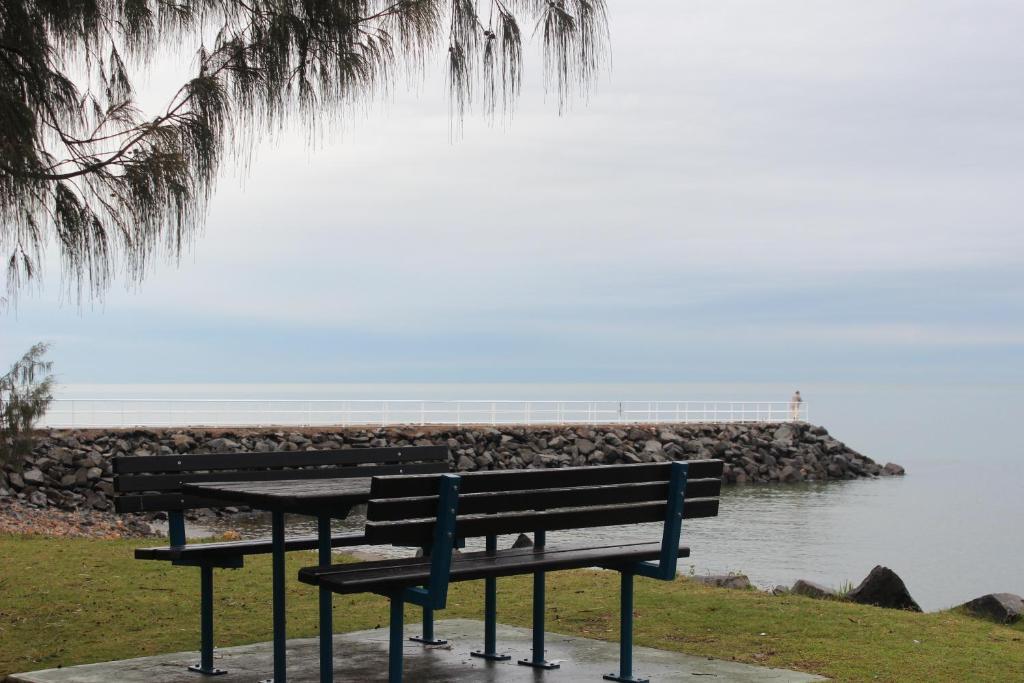 Five 3 Five Urangan Exterior foto