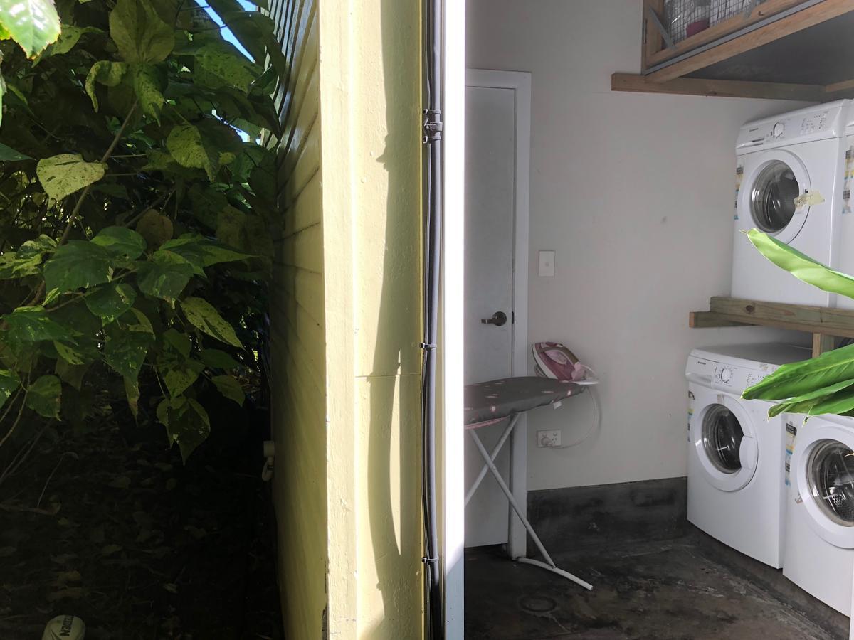 Five 3 Five Urangan Exterior foto