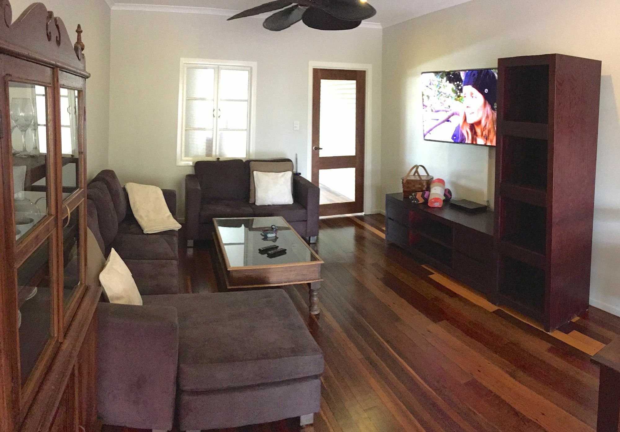 Five 3 Five Urangan Exterior foto