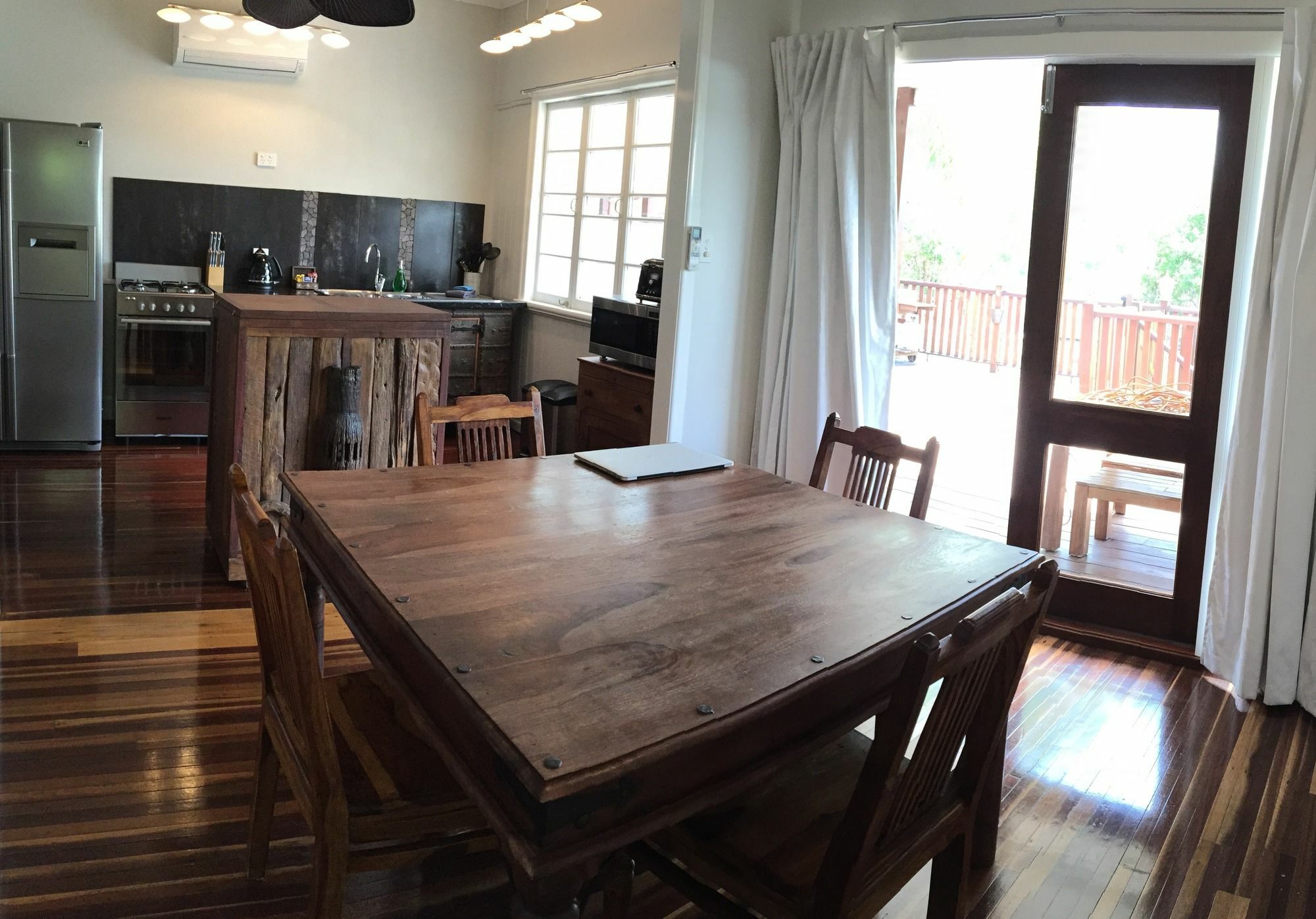 Five 3 Five Urangan Exterior foto