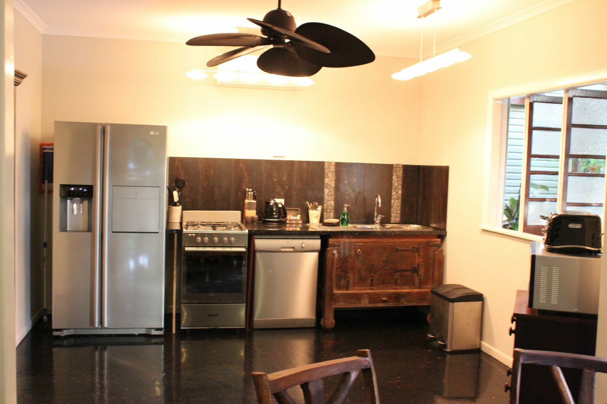 Five 3 Five Urangan Exterior foto