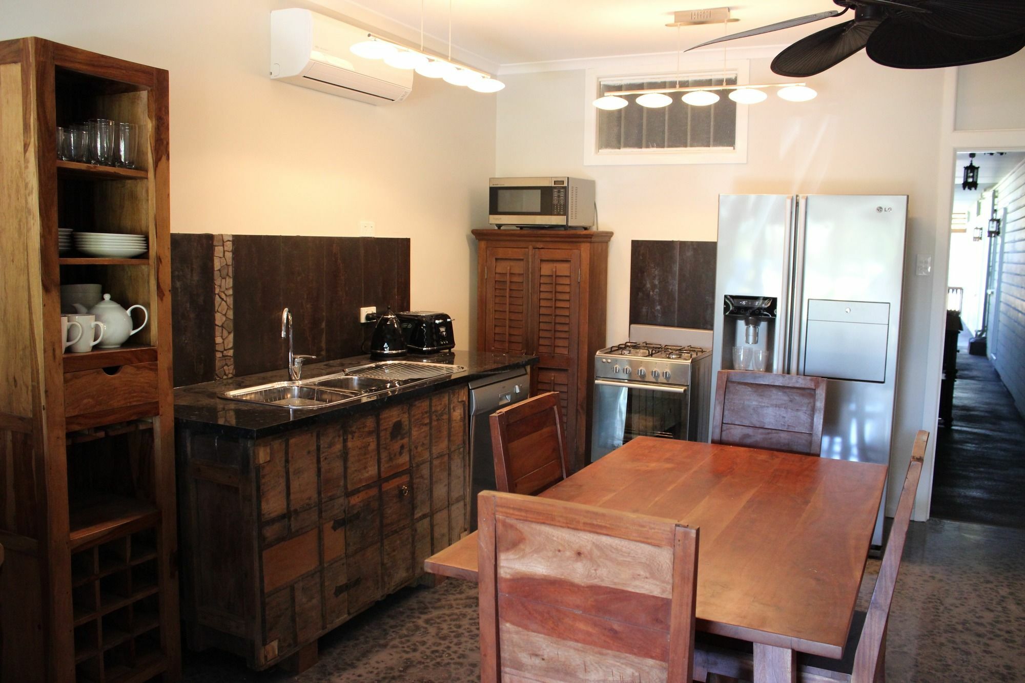 Five 3 Five Urangan Exterior foto