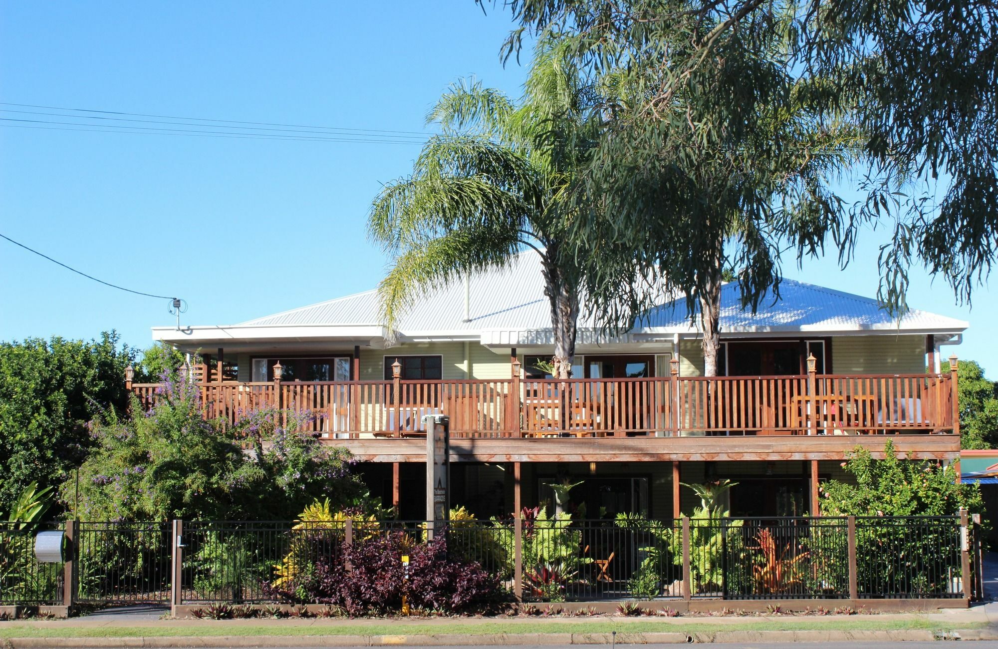 Five 3 Five Urangan Exterior foto