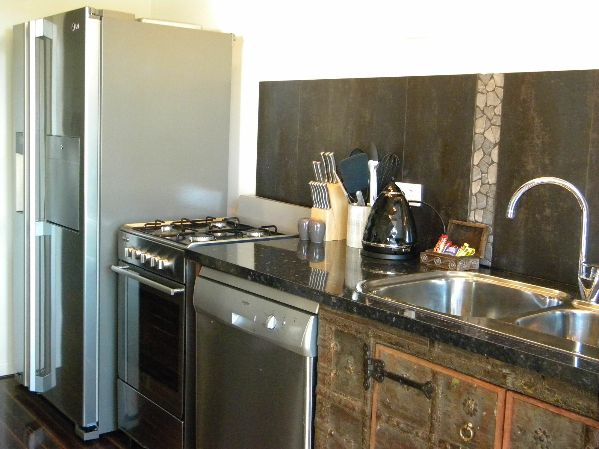 Five 3 Five Urangan Exterior foto