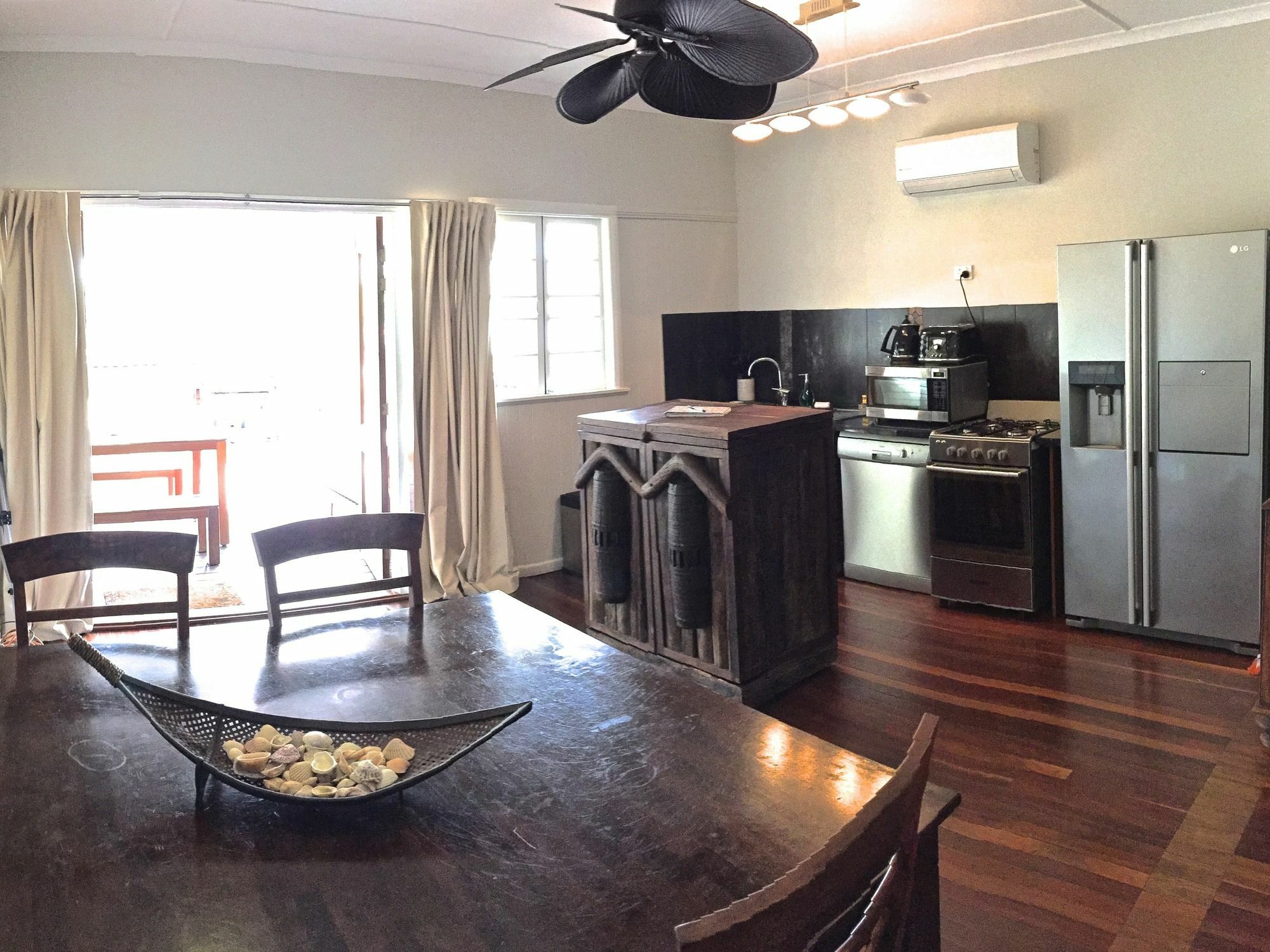 Five 3 Five Urangan Exterior foto